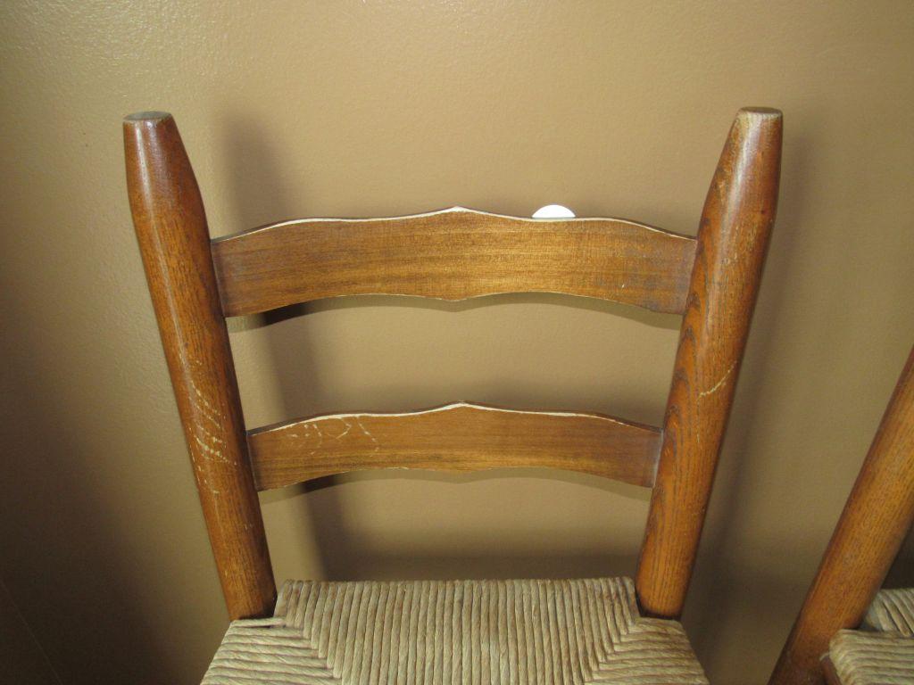 Countertop stools