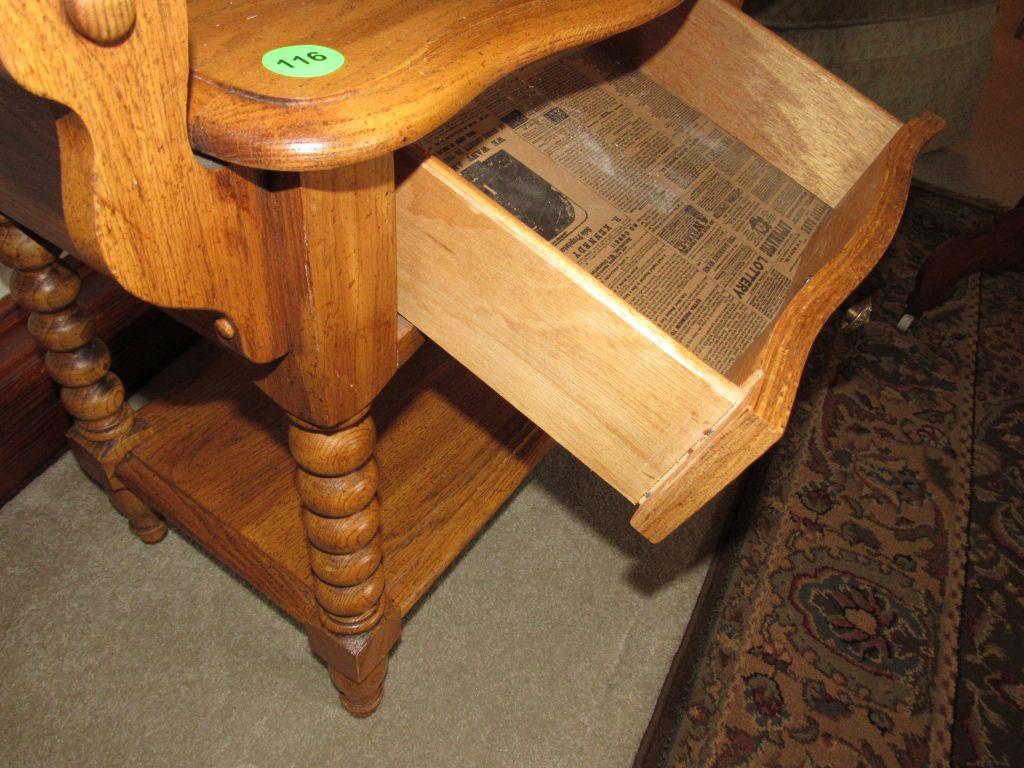 Accent table