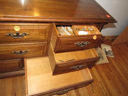 Thomasville dresser with mirror