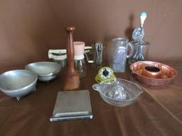 Primitive kitchen lot