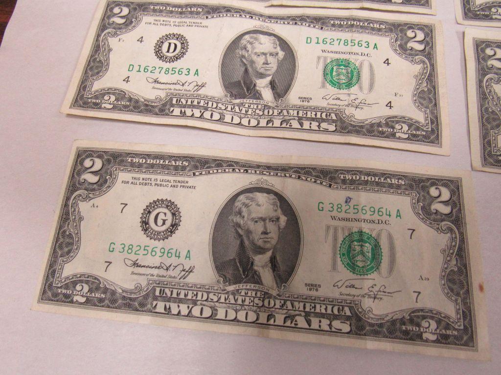 2 dollar bills