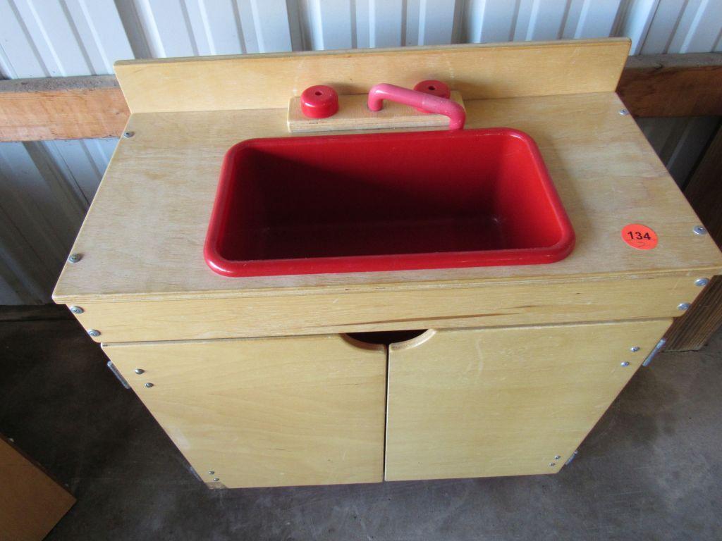 Children's stove and sink