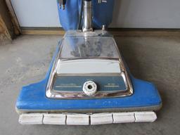 Commercial upright sweeper