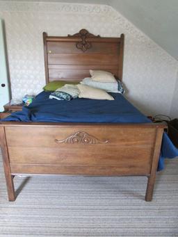 Antique bed