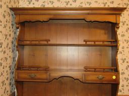 Large hutch