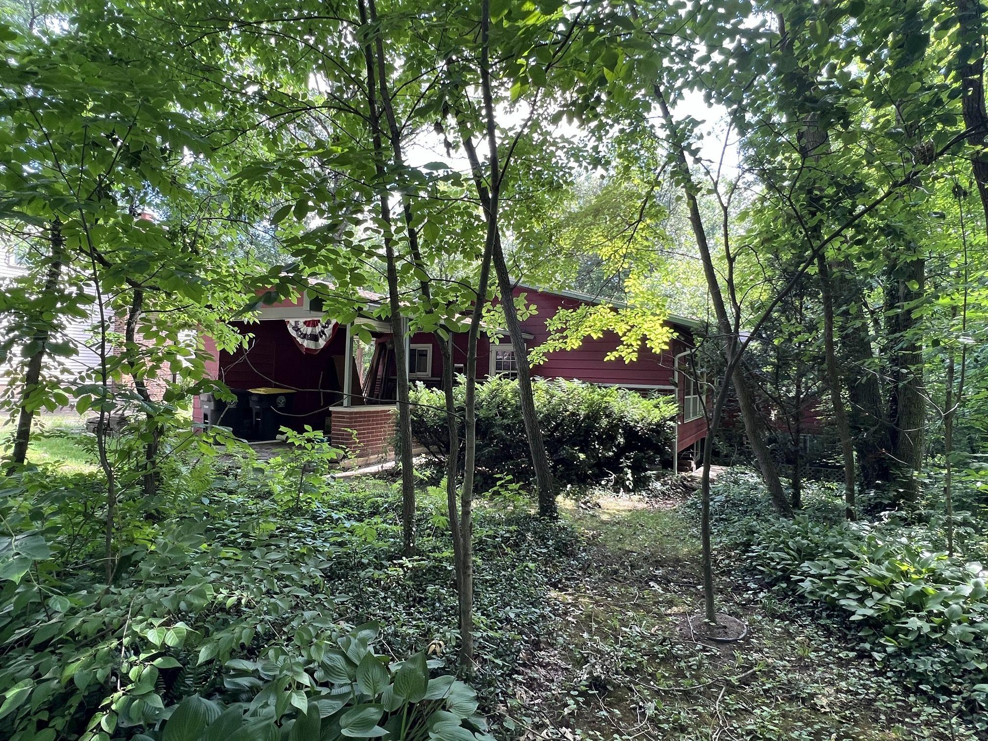 3 Bedroom Fort Wayne Home on Wooded Lot