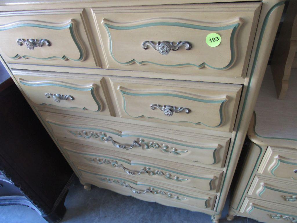 Chest of drawers