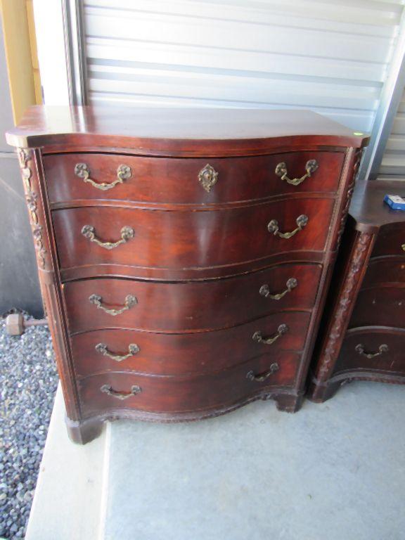 Chest of drawers