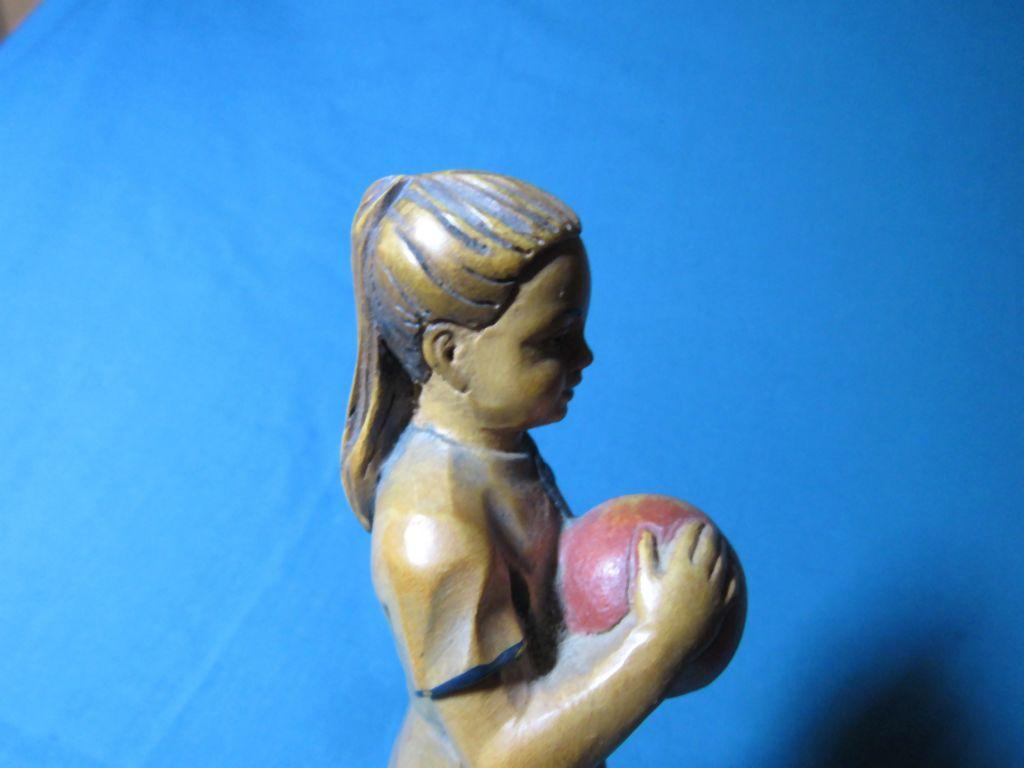 Anri girl with ball