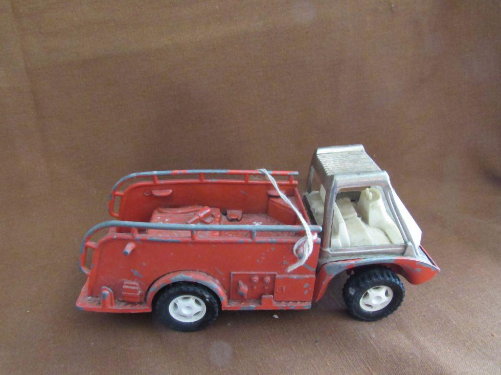 Cast mail wagon/ fire engine