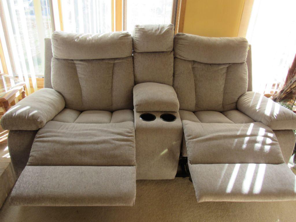 Reclining love seat