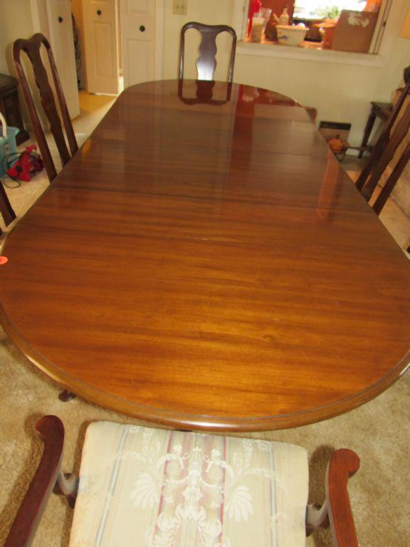 Thomasville Dinette table and chairs