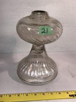 Vtg oil lamp base, no chips