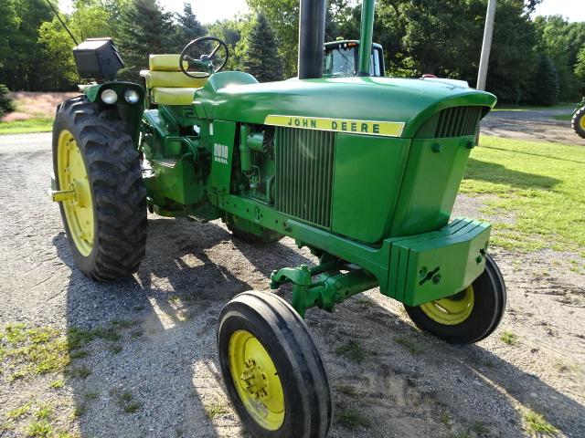 1961 JD 3010 DSL. TRACTOR