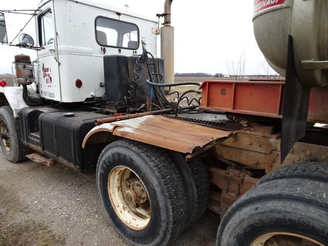 *1979 AUTOCAR ROAD TRACTOR