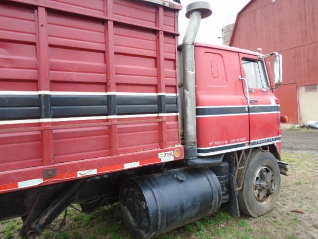 *1970 IHC 4070A C/O GRAIN TRUCK