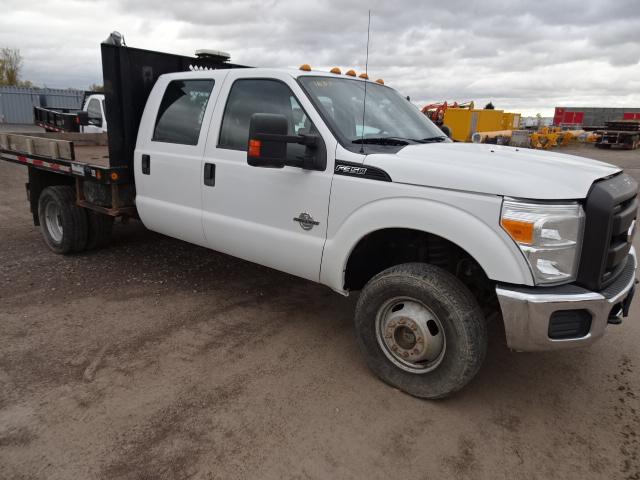 UNIT # 1637 2011 FORD F-350  4X4 CREWCAB DUALLY FLATBED