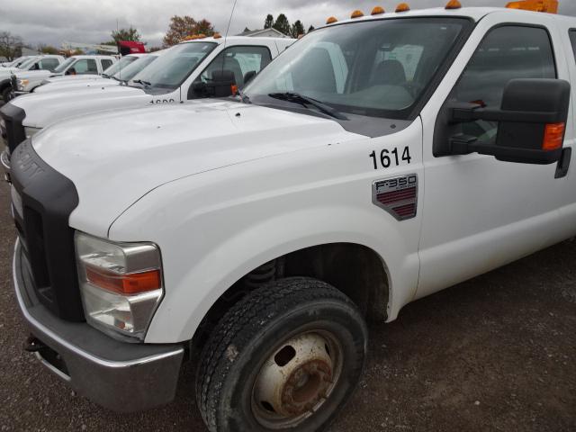 UNIT # 1614 2009 FORD F-350 XL  CREW CAB 4X4FLATBED DUALLY