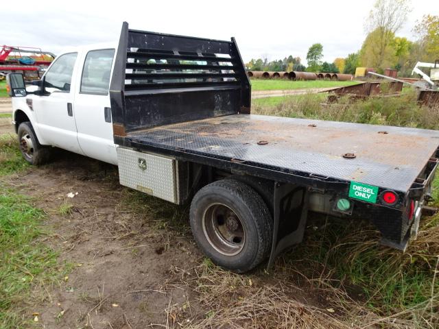 UNIT # 1620 2010 FORD F-350 XL  CREW CAB 4X4FLATBED DUALLY