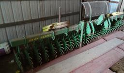 JD #400 6 ROW ROTARY HOE