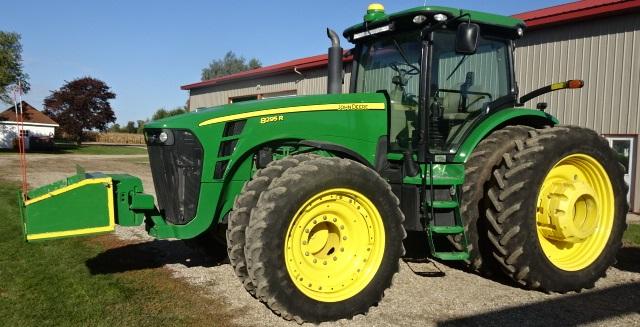 2010 JD 8295R MFWD TRACTOR