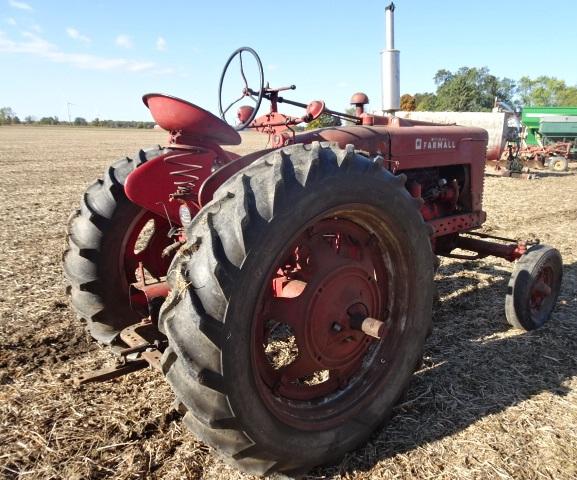 1953 FARMALL SUPER M TRACTOR