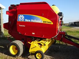 2013 NEW HOLLAND BR7060 “CROP CUTTER” ROUND HAY BALER