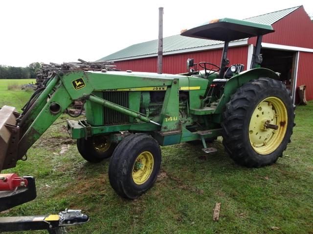 JD 3130 2WD DSL TRACTOR W/ JD 148 HYD. LOADER