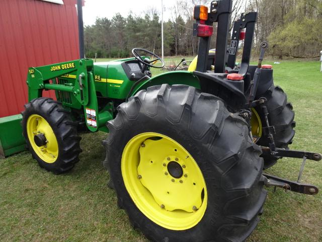 2000 JD 5205 MFWD DSL. LOADER TRACTOR W/ JD 521 HYD. LOADER