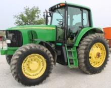 2006 JD 7520 MFWD TRACTOR