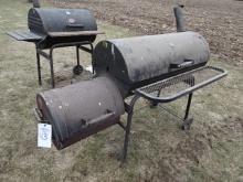 CHARBROIL CHARCOAL SMOKER/COOKER W/ SIDE CHARCAOL POT