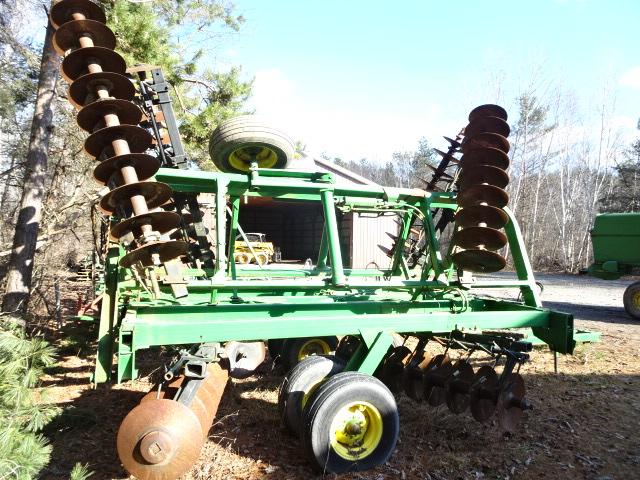 JD 230 26’ WHEEL DISC, HYD. FOLD, DUAL TANDEM, AVG. 19” DISCS'