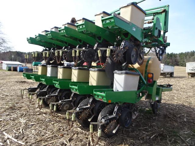 1997 GREAT PLAINS 1230 PULL TYPE STACK PLANTER, HYD. FOLD UP, 650 GAL. LIQUID TANKS, MONITOR