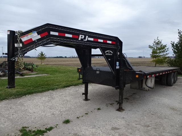 *2011 PJ 28’ FLATBED GOOSENECK TRAILER