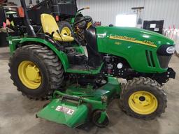 2011 JD 2720 HST MFWD TRACTOR W/ 72" MOWER DECK