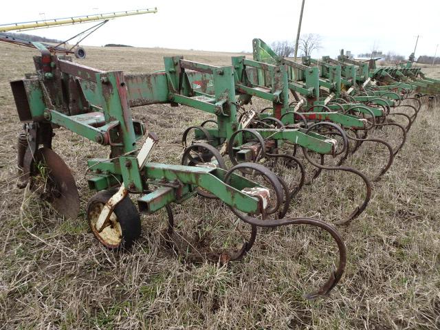 NOBLE 6 ROW 3PT ROWCROP CULTIVATOR