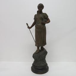 Bergere Statue Gleaner