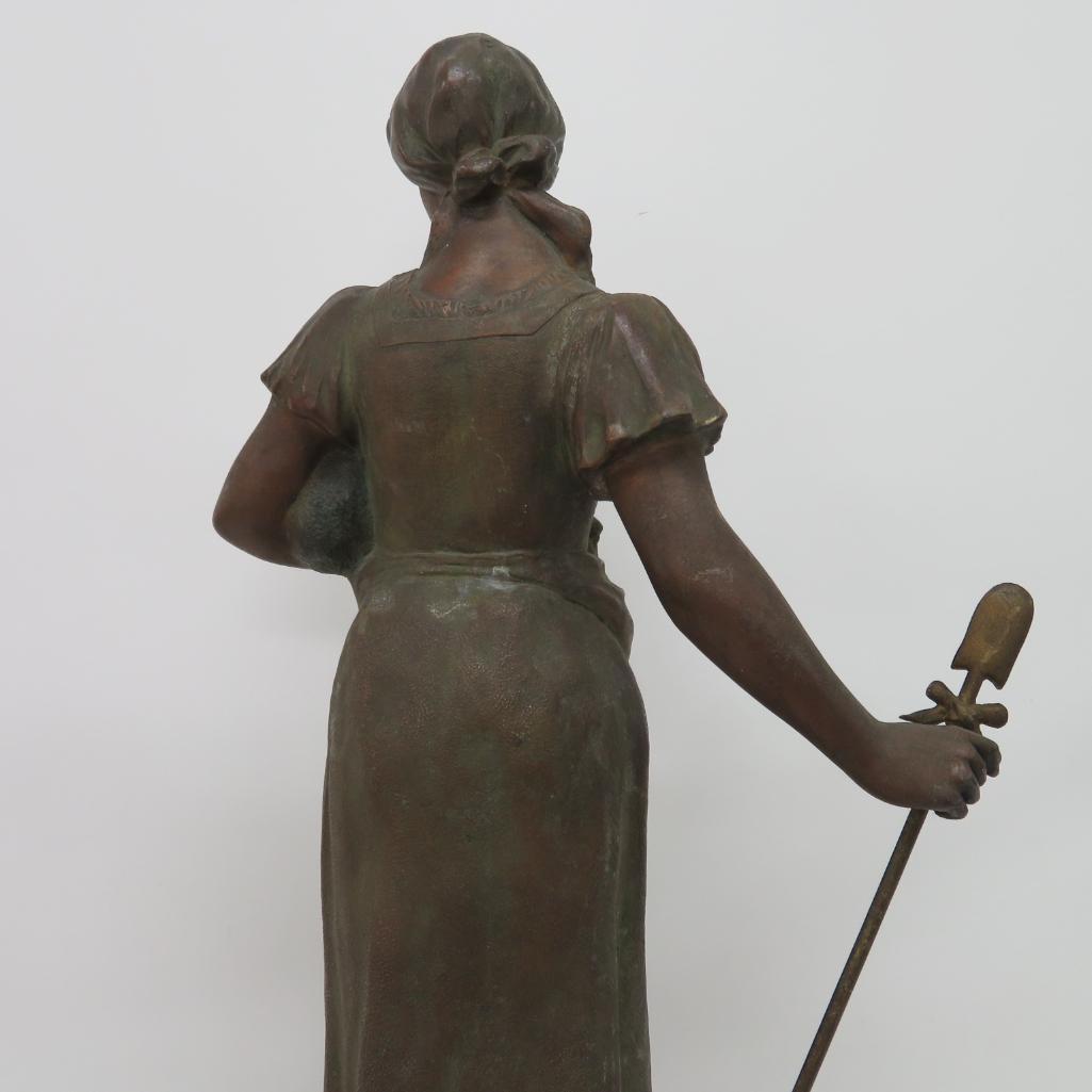 Bergere Statue Gleaner