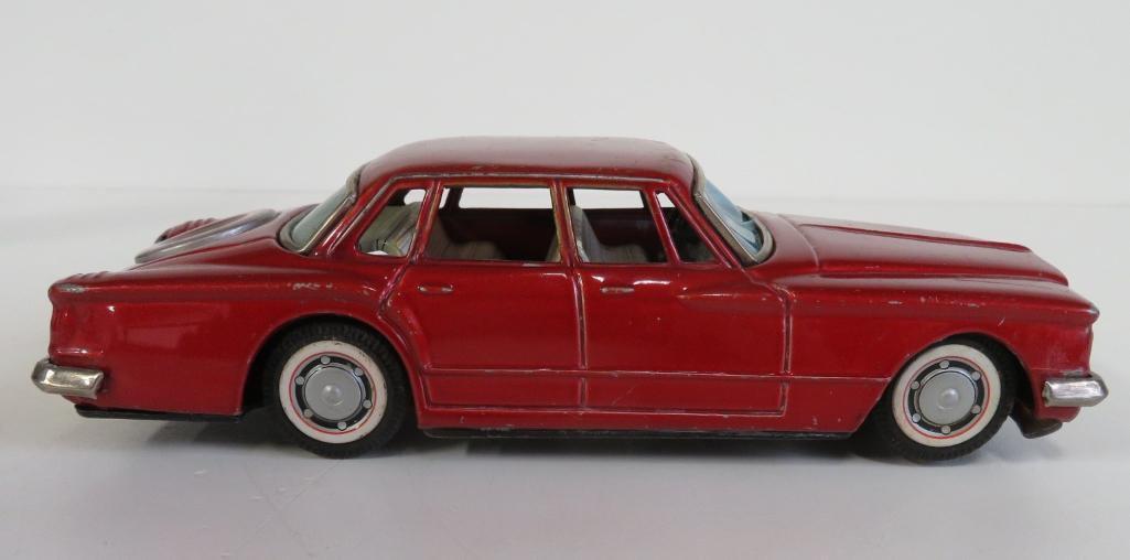 1961 Bandai tin friction toy Plymouth Valiant