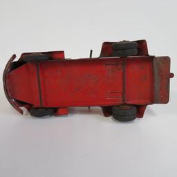 Richmond Toy Style Wrecker Truck