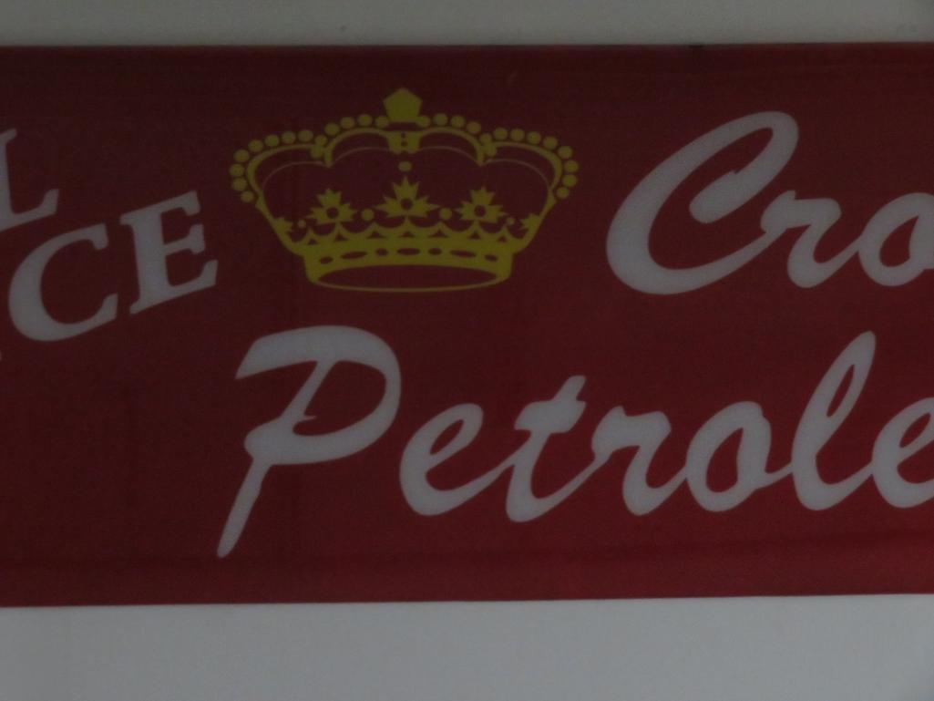 Crown Petroleum Full Service Sign