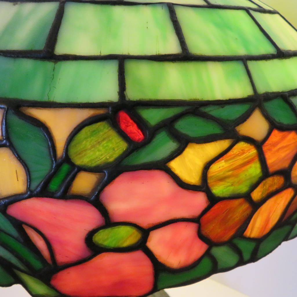 Floral leaded glass table lamp