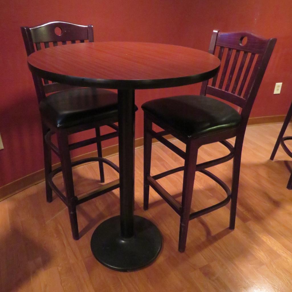 High Top Pub Table with Stools