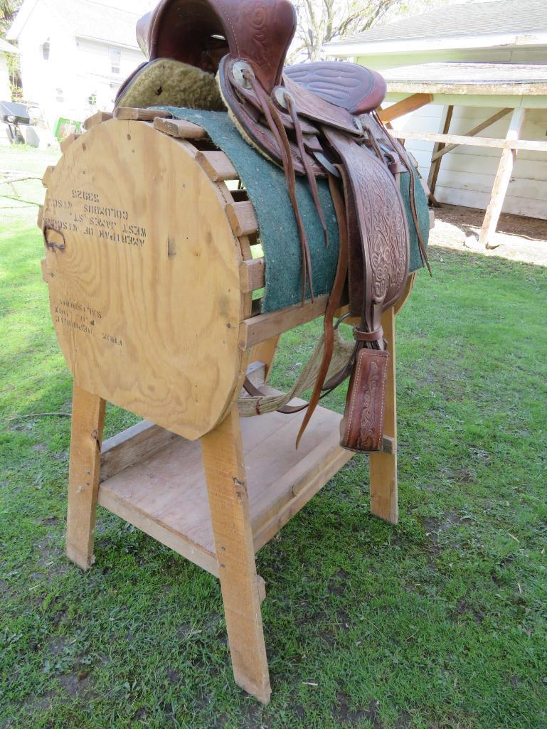 Nice leather tooled saddle, saddle stand, 14" seat
