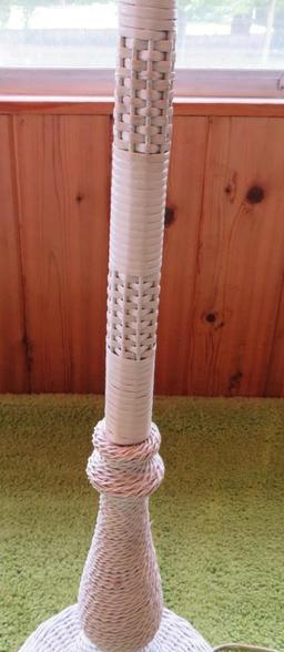 White Wicker floor lamp, working, 65" tall