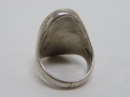 Sterling Ring with stone inset - size 7