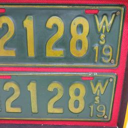 1919 Wis Truck License plates, matched pair, 11"