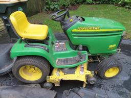 John Deere Riding Lawnmower GT 235 with bagger