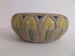 Mostique Roseville bowl,7" diameter, Arts and Crafts Design