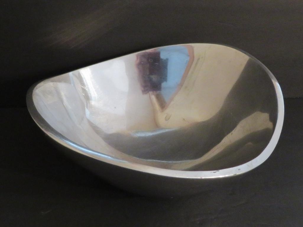 Nambe bowl 569, 9"